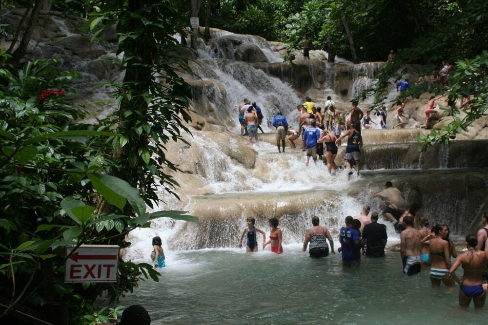 shutterstock_2504700773